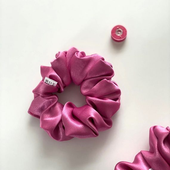 Medium SCRUNCHIE Pink