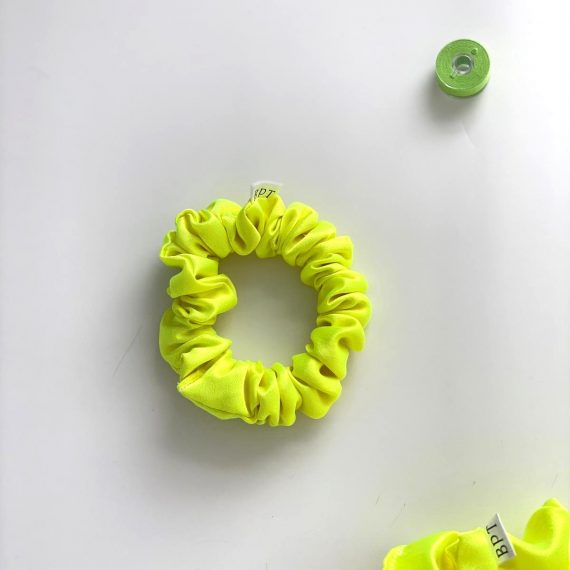 Small SCRUNCHIE Flo Yellow