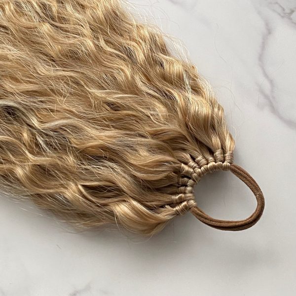 HONEY OMBRE BLONDE Curly Ponytail on elastic band 22inch - Image 3